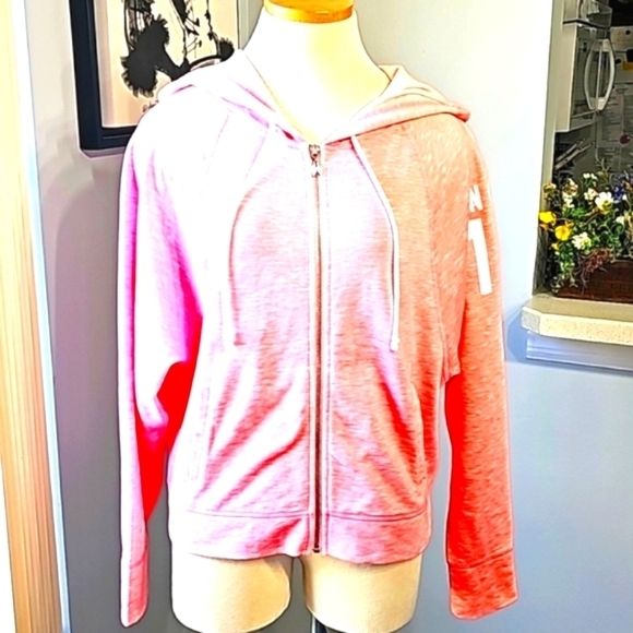 CHICO'S NWT. Lightweight top. Pink size 1, 8-10 envelope zipper - Picture 1 of 13